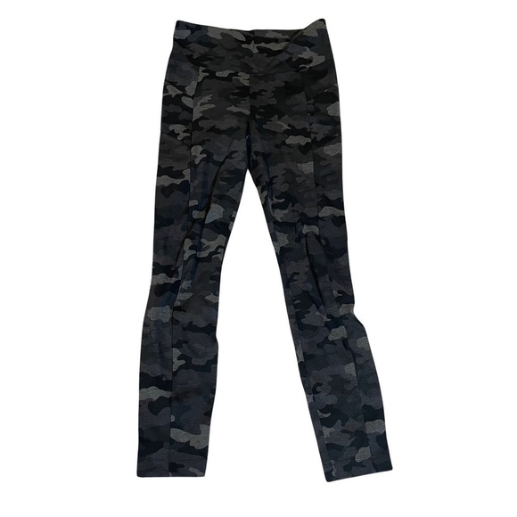 Cabi ATC Camo Leggings • Small • Excellent Condition - Picture 3 of 7